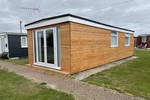2 bedroom chalet for sale, MARINE PARADE, SHEERNESS ME12