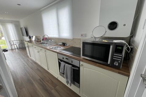 2 bedroom chalet for sale, MARINE PARADE, SHEERNESS ME12