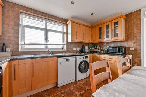 3 bedroom flat for sale, Dalmeny Avenue, Camden, London, N7