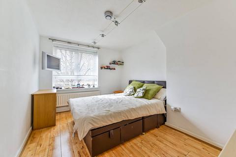 3 bedroom flat for sale, Dalmeny Avenue, Camden, London, N7