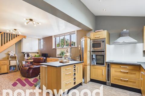 5 bedroom semi-detached house for sale, Queens Road, Southport, PR9