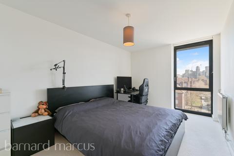 1 bedroom apartment to rent, Bloemfontein Road, LONDON
