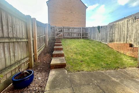 3 bedroom house to rent, Barle Close, EXETER