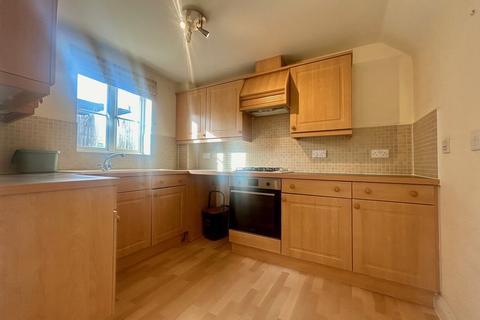 3 bedroom house to rent, Barle Close, EXETER