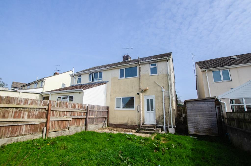 25 Kay Crescent TPS Bodmin 01208 74182-19