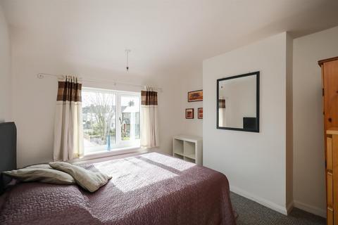 4 bedroom terraced house to rent, Mashie Road, Acton