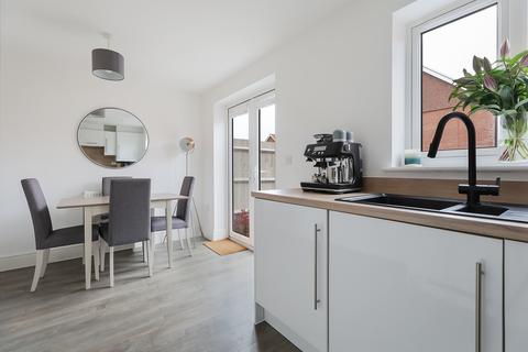 3 bedroom semi-detached house for sale, Hoadley Road, Horley, Surrey, RH6