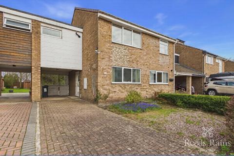 3 bedroom semi-detached house for sale, Hawthorne Close, Cheshire CW12