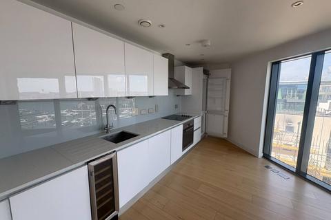 2 bedroom apartment to rent, The Hawkins Tower, Ocean Way SO14