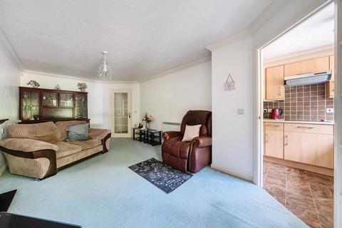 1 bedroom flat for sale, High Street, Rickmansworth, WD3
