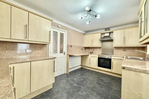 2 bedroom semi-detached house for sale, Lowry Gardens, Ipswich IP3
