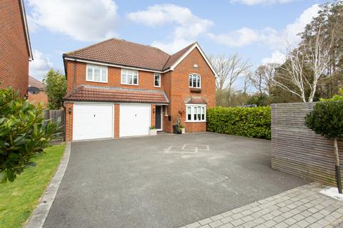 5 bedroom detached house for sale, Waltham Close, Willesborough, Ashford, Kent,, TN24