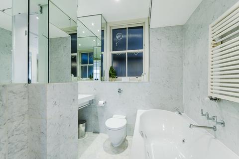 2 bedroom flat to rent, Queen's Gate London SW7