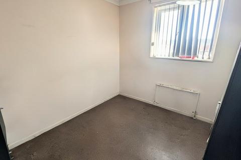 undefined, Cherry Holt, Newark, NG24