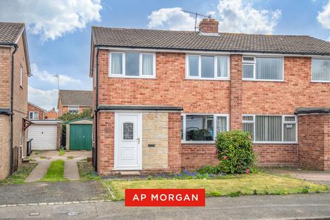 3 bedroom semi-detached house for sale, Carol Avenue, Bromsgrove, Worcestershire, B61