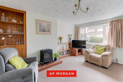 3 bedroom semi-detached house for sale, Carol Avenue, Bromsgrove, Worcestershire, B61