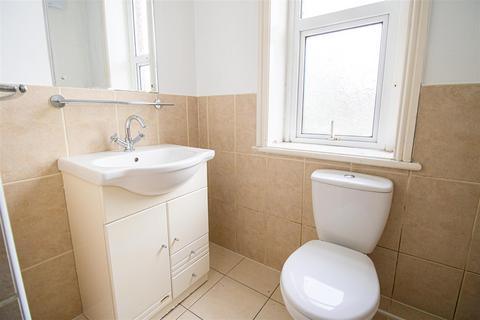 undefined, 1-Bed Apartment to Let on Garstang Road, Fulwood, Preston (Flat 3)