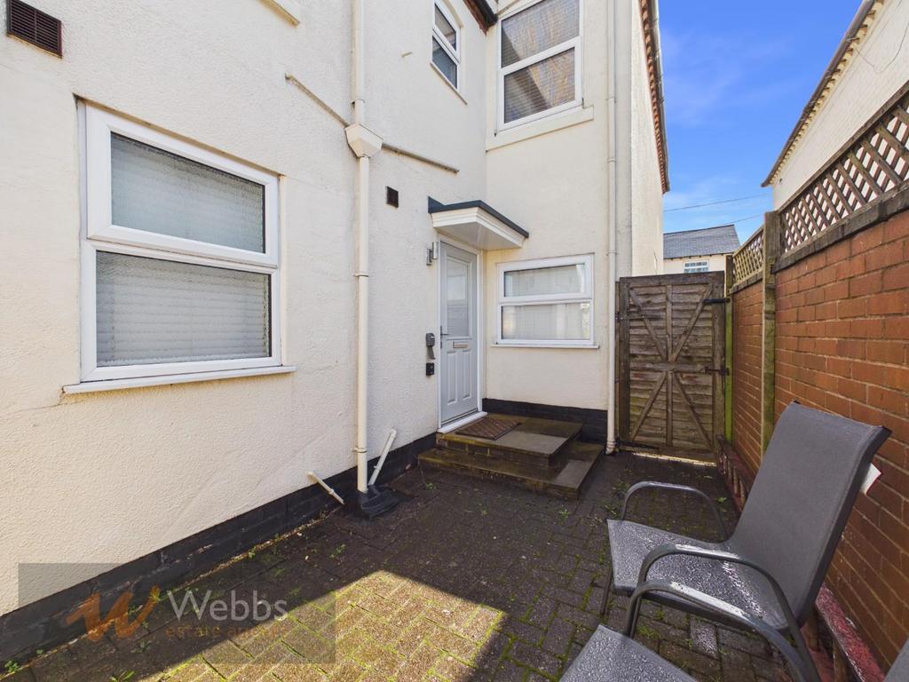 CAM05244 G0-PR0264-STILL001.jpg