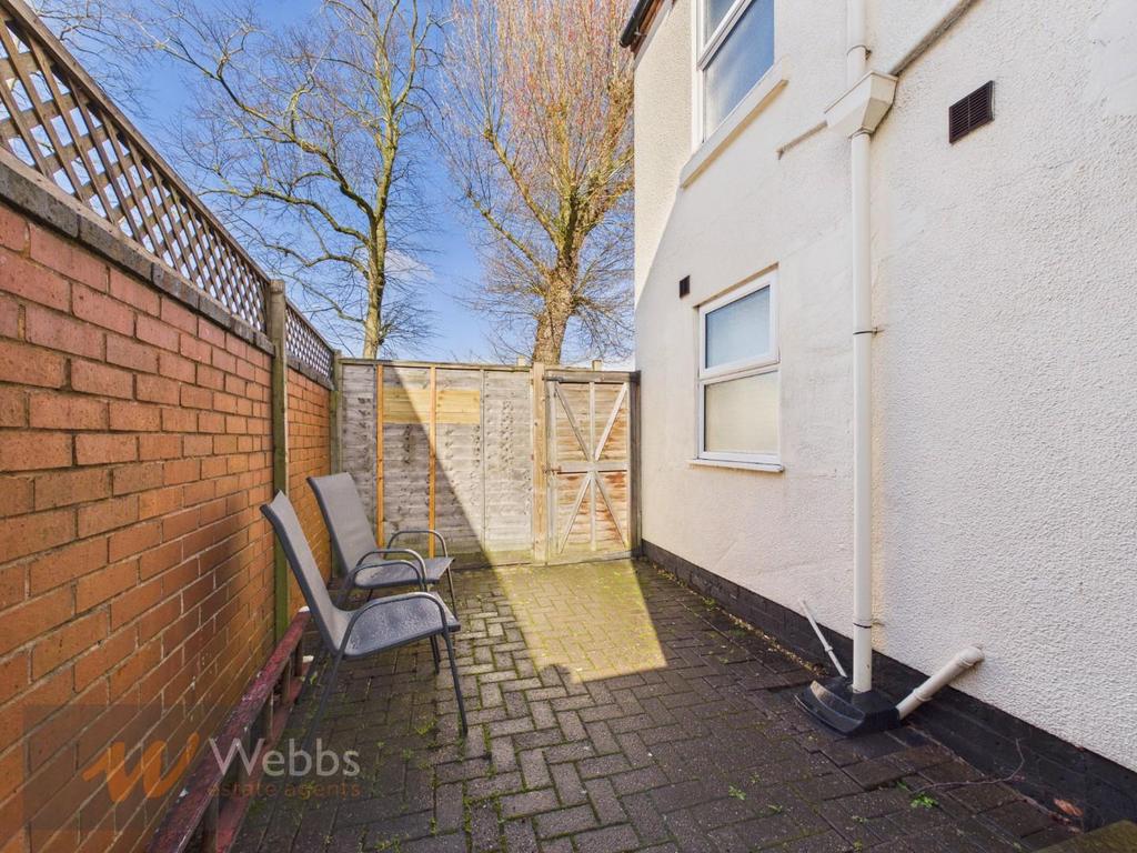 CAM05244 G0-PR0264-STILL003.jpg