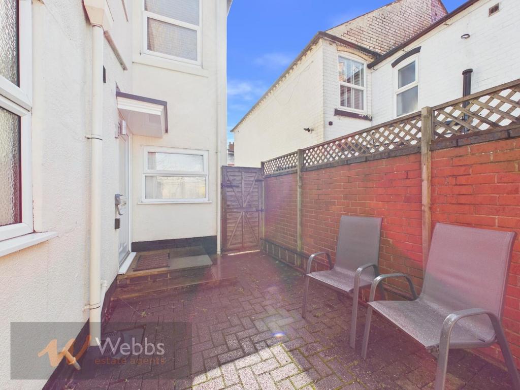 CAM05244 G0-PR0264-STILL002.jpg