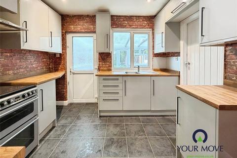 3 bedroom semi-detached house to rent, West Avenue, Warwickshire CV12