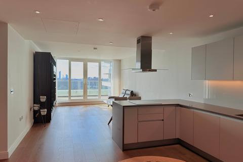 3 bedroom flat to rent, Sophora House, Vista Chelsea Bridge, Queens Town Road, SW11