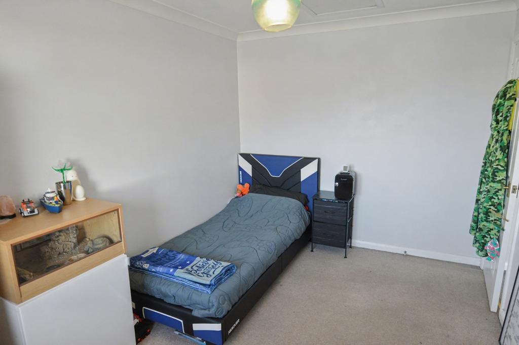 2 Callier Close - Image 11