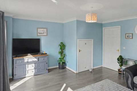 3 bedroom semi-detached house for sale, 2 Callier Close, Cawston, Rugby, CV22 7GQ