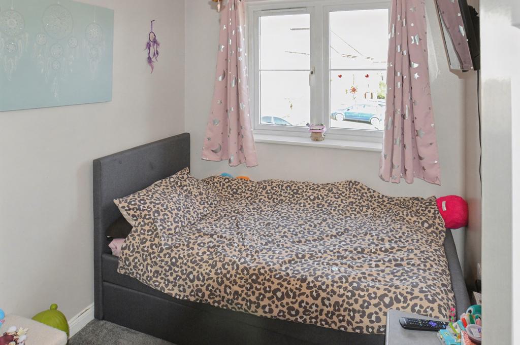 2 Callier Close - Image 10