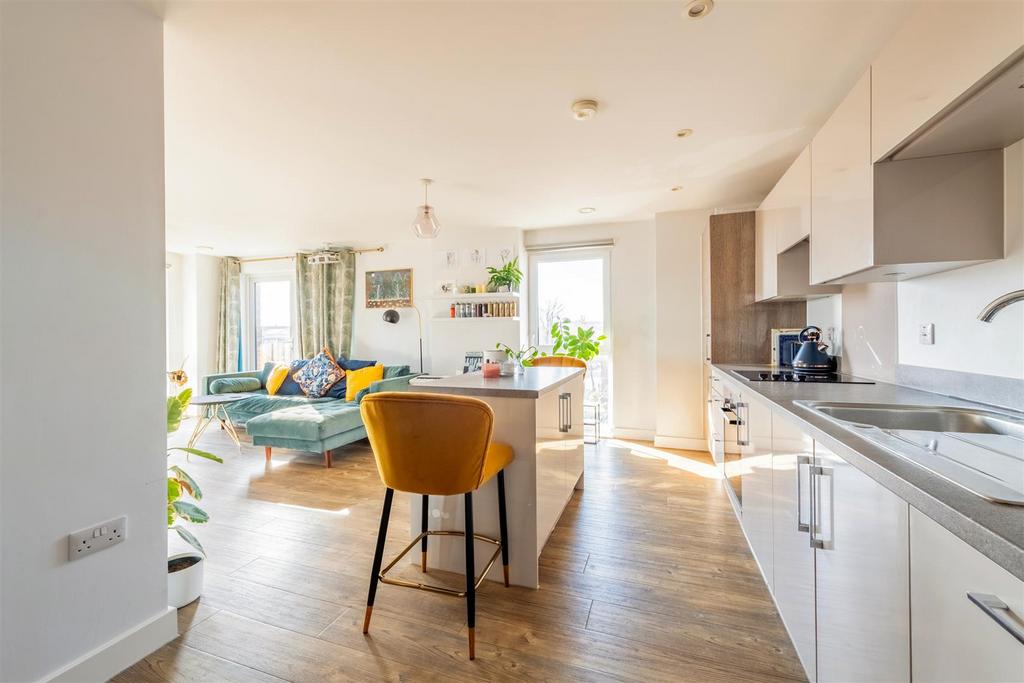 F24, 121-123 Davigdor Road -3.jpg