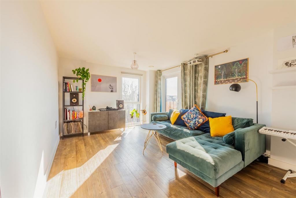 F24, 121-123 Davigdor Road -9.jpg