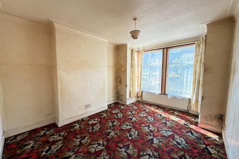 3 bedroom semi-detached house for sale, St. Johns Road, Old Trafford