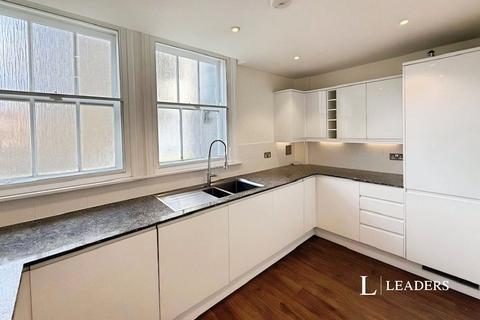 2 bedroom flat to rent, East Street, Brighton, East Sussex, BN1
