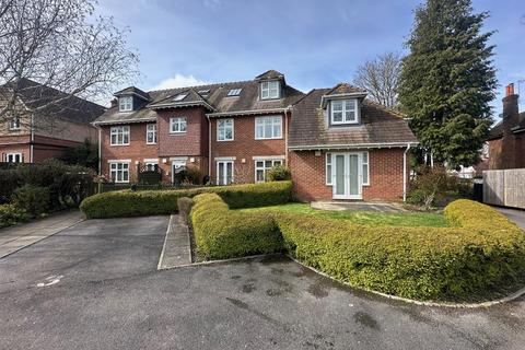 undefined, The Avenue, Andover