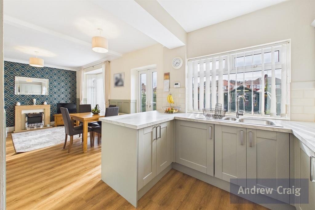 Kitchen/Diner/Family