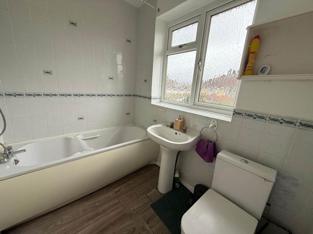Family bathroom