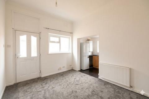 1 bedroom flat to rent, Westborough Road, Westcliff-on-Sea