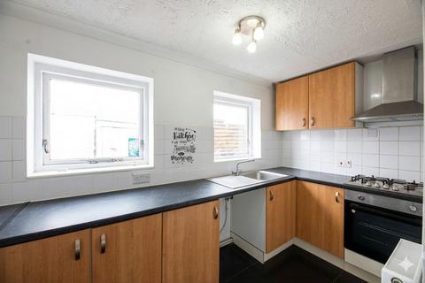 1 bedroom flat to rent, Westborough Road, Westcliff-on-Sea