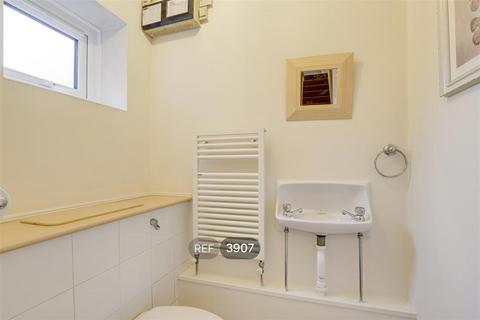 3 bedroom property to rent, Nottingham NG5