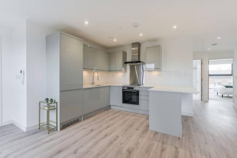 2 bedroom flat for sale, Hillreach, Woolwich, SE18