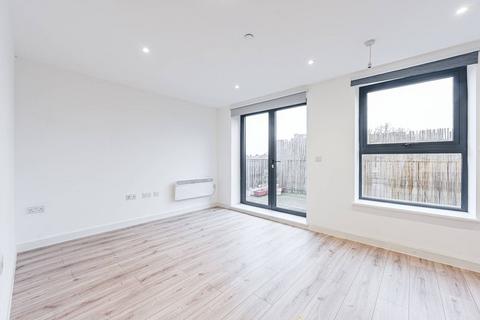 2 bedroom flat for sale, Hillreach, Woolwich, SE18