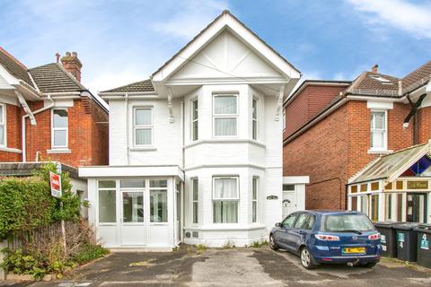 2 bedroom flat for sale, Harvey Road, BOURNEMOUTH, Dorset, BH5