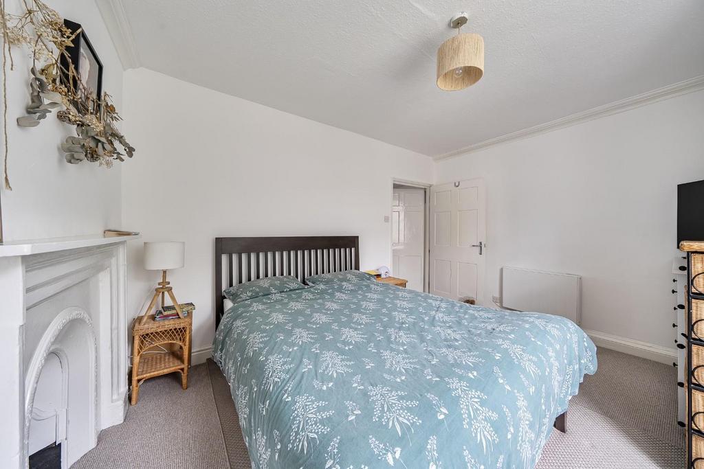 Bedroom ii.jpg