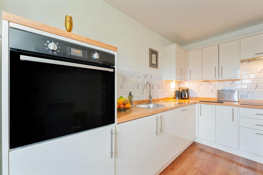 Kitchen/dining area