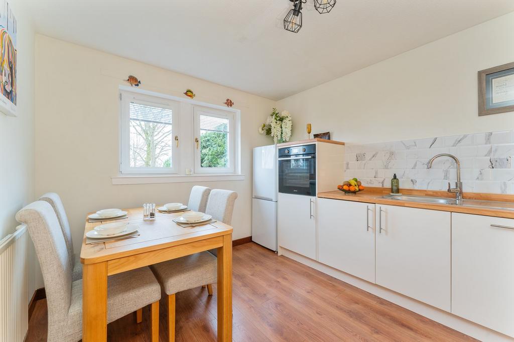 Kitchen/dining area