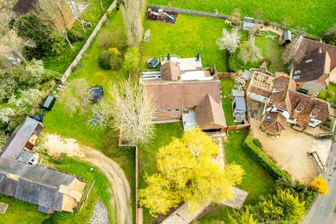 3 bedroom house for sale, Wotton End, Ludgershall, Aylesbury, Buckinghamshire, HP18