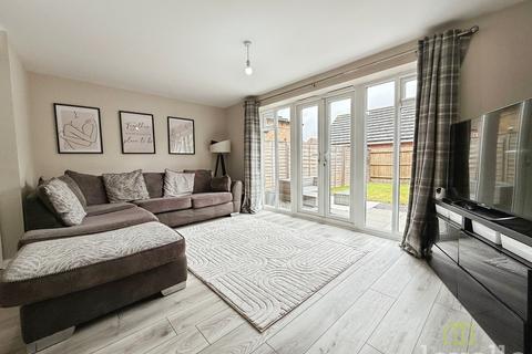 4 bedroom townhouse for sale, Greenfinch Crescent, Lincoln LN6