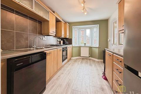 4 bedroom townhouse for sale, Greenfinch Crescent, Lincoln LN6
