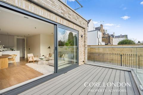 3 bedroom apartment for sale, Creswick Road, Acton, W3