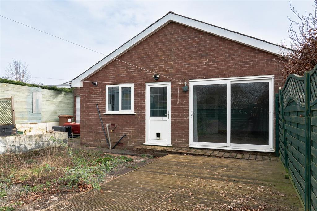 19 Hawthorn Drive (3 of 21).jpg